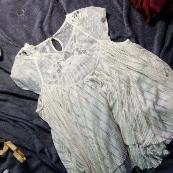 Free People Top - Picture 2 of 3